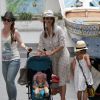 Jessica Alba profite de ses vacances en Italie avec ses filles Honor et Haven et sa maman Cathy. Le 11 juillet 2012 à Amalfi