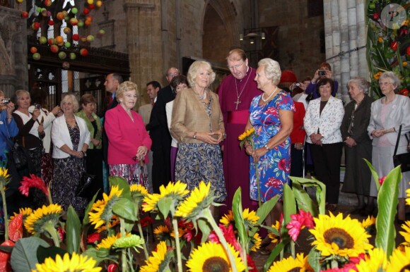 Camilla Parker Bowles à Exeter le 12 juillet 2012, lors de sa tournée d'été annuelle au Pays de Galles avec le prince Charles.