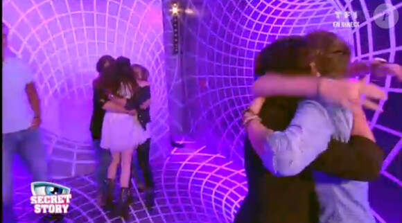 Le clan de Thomas retrouve ses proches dans l'hebdo de Secret Story 6 le vendredi 13 juillet 2012 sur TF1