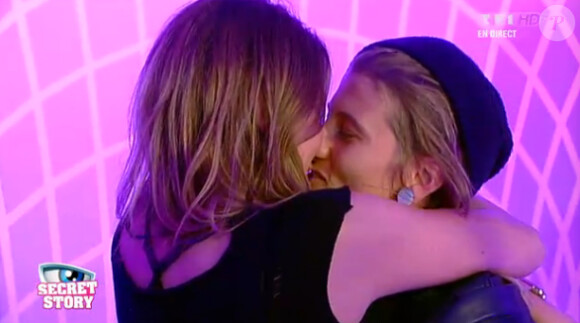 Emilie retrouve sa compagne Sandra dans l'hebdo de Secret Story 6 le vendredi 13 juillet 2012 sur TF1