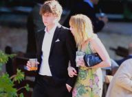 Emma Roberts profite d'un beau mariage pour présenter son nouvel homme