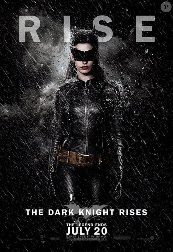 Anne Hathaway alias Catwoman dans The Dark Knight Rises en salles le 25 juillet.