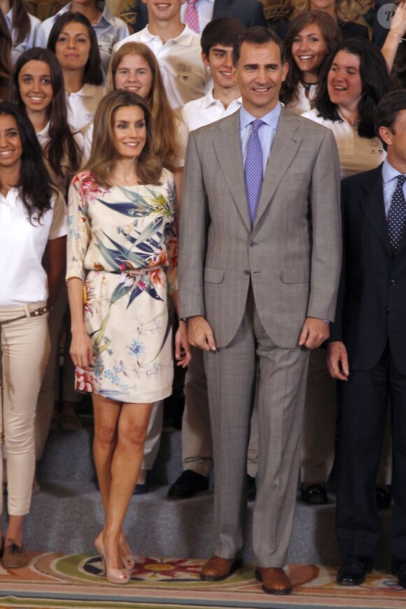 Felipe et Letizia d'Espagne, en l'absence du roi Juan Carlos Ier (en visite en Russie), assuraient le 18 juillet 2012 les audiences au palais royal de la Zarzuela.