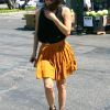 Rachel Bilson sort d'un magasin après avoir fait quelques courses, à Glendale, le jeudi 19 juillet 2012.