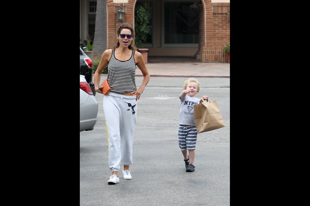 Minnie Driver : Une mère célibataire qui rayonne et rêve de nouveaux  enfants... - Purepeople