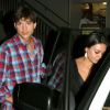 Mila Kunis et Ashton Kutcher ont passé un moment romantique au Duplex Restaurant, à Los Angeles. Jeudi 26 juillet 2012