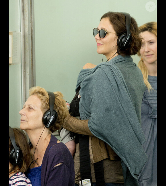 Maggie Gyllenhaal, son bébé Gloria et sa mère Naomi Foner à New York le 31 juillet 2012