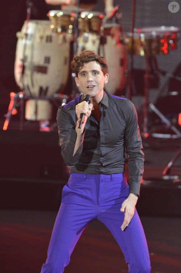 Mika lors des Victoires de la Musique à Paris le 3 mars 2012
