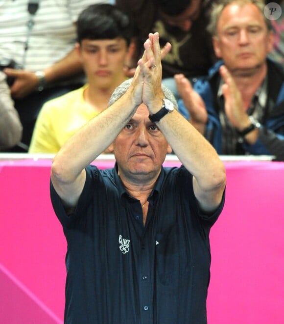 Claude Onesta soulagé... Les Experts du handball français sont venus à bout, mercredi 8 août 2012, de l'Espagne (23-22) en quart de finale du tournoi olympique, au terme d'un match crispant conclu sur une banderille de William Accambray à la toute dernière seconde.