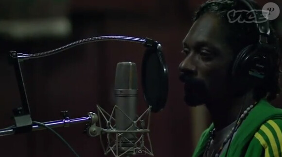 Snoop Lion dans le documentaire Reincarnated