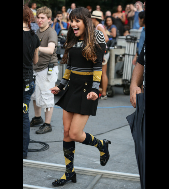 Lea Michele en mini-jupe sur le tournage de la série Glee, le 11 août 2012 à New York