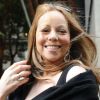 Mariah Carey, souriante lors de son passage à Paris où elle y fêtait son anniversaire de mariage ainsi que celui de ses jumeaux Moroccan et Monroe. Le 29 avril 2012.