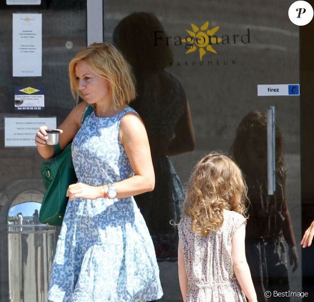 Geri Halliwell et sa fille Bluebell Madonna en visite dans la ville de Grasse, le 20 août 2012.