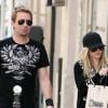 Avril Lavigne et son compagnon Chad Kroeger lors d'une visite romantique à Paris en mai 2012
