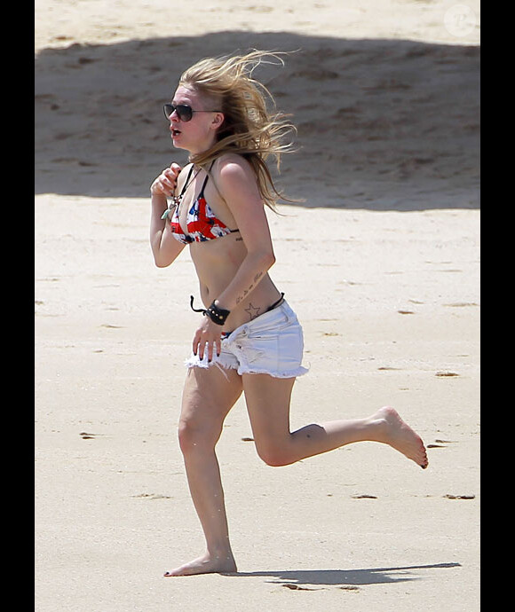 Avril Lavigne en vacances au Mexique en juillet 2012