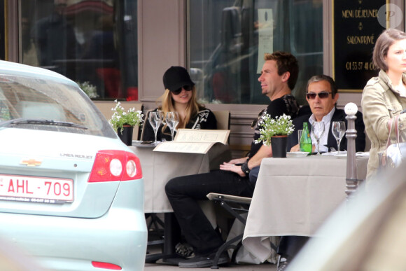 Avril Lavigne et son nouveau compagnon Chad Kroeger déjeunent à la Maison de la Truffe avant de faire un peu de shopping à Paris le 10 mai 2012