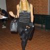 Séance de shopping à Los Angeles pour Paris Hilton, fraîchement rentrée de Saint-Tropez, le mardi 21 août 2012.