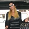 Paris Hilton, fraîchement rentrée de Saint-Tropez, se promène à Los Angeles, le mardi 21 août 2012.