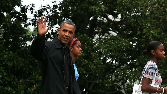 Barack Obama s'évade avec ses filles en pleine campagne