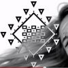 Pour C2C et le clip d'Arcades, extrait de Tetra, réalisé par Rémi Paoli, Charlotte Poutrel se plie à toutes les prouesses géométriques...
