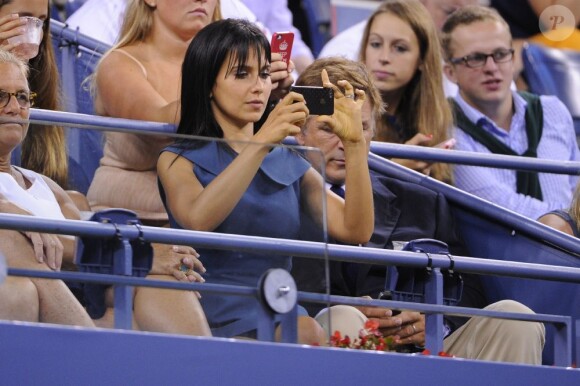Alec Baldwin et sa femme Hilaria Thomas à l'USTA Billie Jean King National Tennis Center le 27 août 2012 lors de la première journée de l'US Open