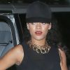 Rihanna, sexy dans sa maxi-robe noire Opening Ceremony, rentre à son hôtel, le 45 Park Lane. Londres, le 29 août 2012.