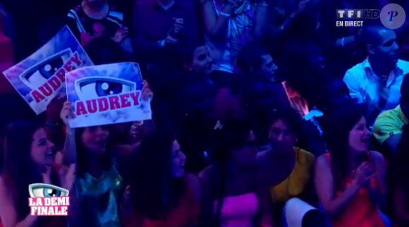 Les fans d'Audrey dans l'hebdo de Secret Story 6 le vendredi 31 août 2012 sur TF1