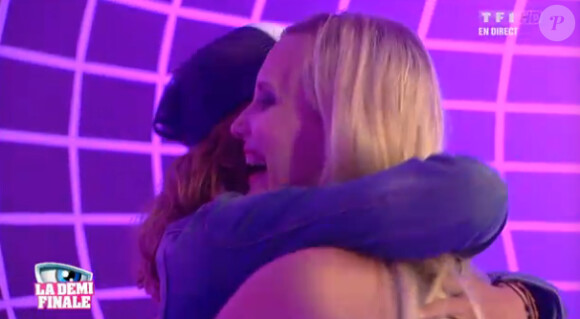 Audrey retrouve sa copine Emilie dans l'hebdo de Secret Story 6 le vendredi 31 août 2012 sur TF1