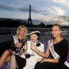 Geneviève de Fontenay et ses deux Miss, Miss Nationale et Miss Prestige National, à Paris, le 29 août 2012
