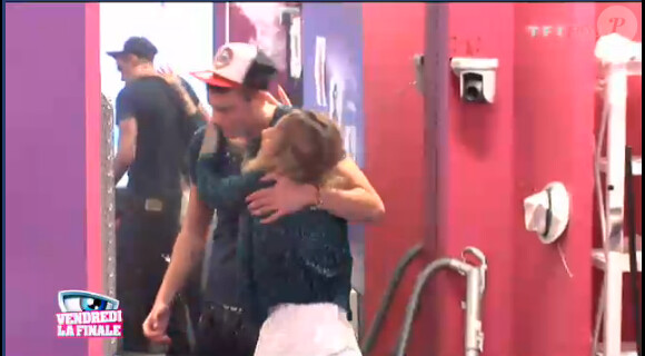 Julien retrouve Fanny dans la quotidienne de Secret Story 6 le mardi 4 septembre 2012 sur TF1