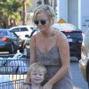 Amy Poehler avec ses fils Abel et Archie à Beverly Hills le 1er septembre 2012