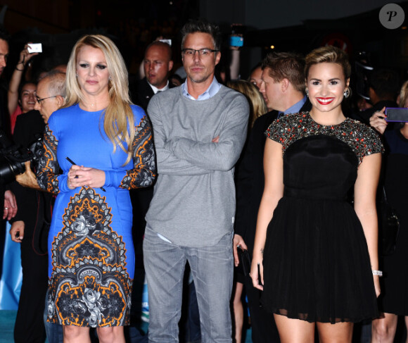 Britney Spears, Jason Trawick et Demi Lovato lors du lancement de la deuxième saison de X Factor à Hollywood, le 11 septembre 2012