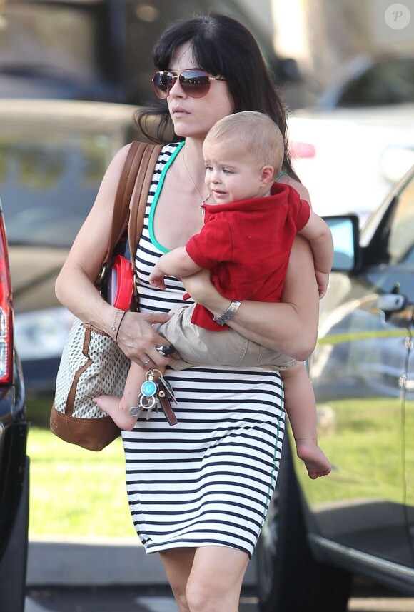 Selma Blair et son bébé, Arthur à Los Angeles - septembre 2012.