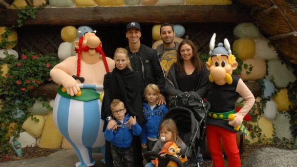 Zlatan Ibrahimovic et ses adorables bambins : En famille au Parc Astérix