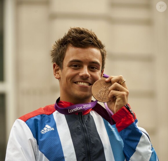 Tom Daley lors de la parade olympique à travers Londres le 10 septembre 2012