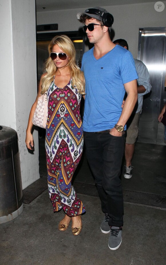 Paris Hilton Paris Hilton et son nouveau boyfriend River Viiperi à Los Angeles, le 27 septembre 2012.