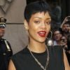 Rihanna souriante à New York, le 1er octobre 2012.