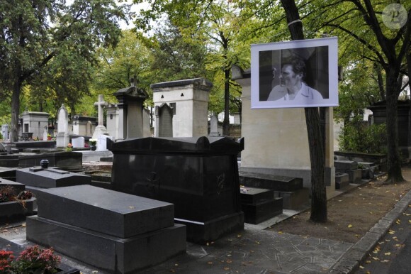 Les obsèques de Luc Barnier, au cimetière Montparnasse à Paris, le 27 septembre 2012.