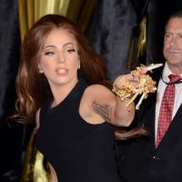 Lady Gaga : Un carrosse d'or et quatre chevaux, la promo en tout simplicité