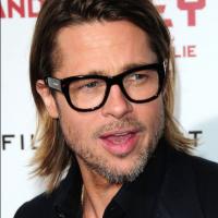 Brad Pitt, de jeune blondinet à égérie Chanel : L'évolution look de la star