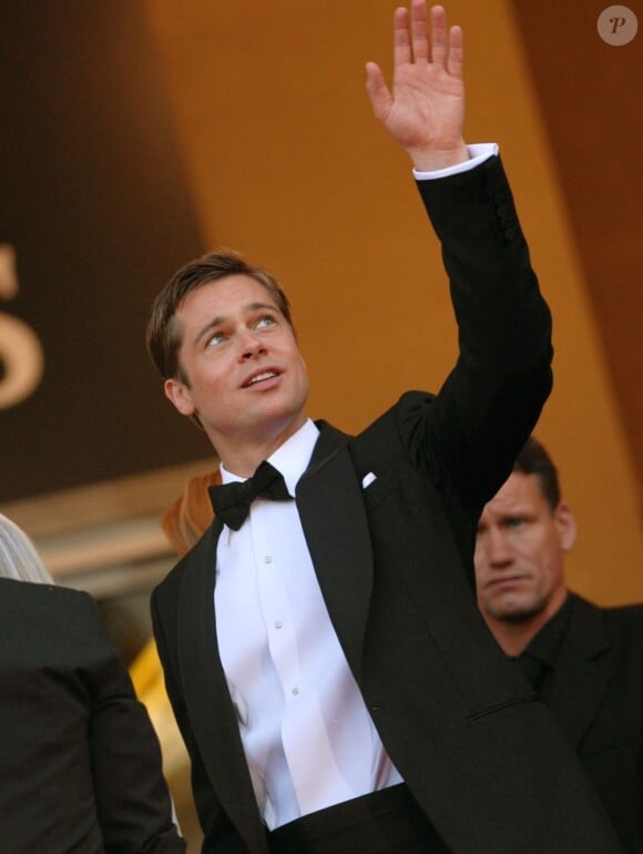 Brad Pitt, chic en smoking. 
Cannes, 24 mai 2007. 