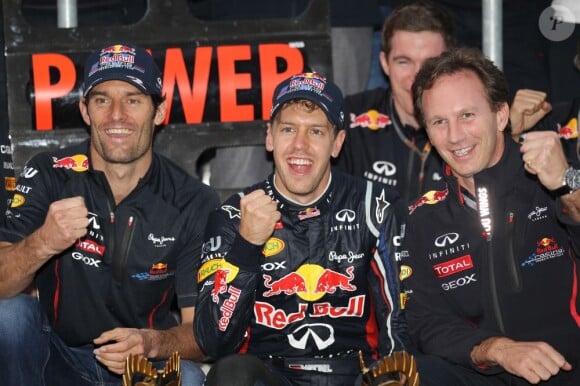 Sebastian Vettel et Mark Webber célèbrent leur podium avec l'équipe Red Bull lors du Grand Prix de Corée à Yeongam le 14 octobre 2012