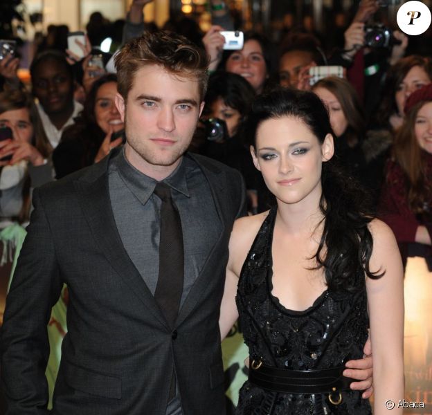 Robert Pattinson et Kristen Stewart à Londres le 16 novembre 2011