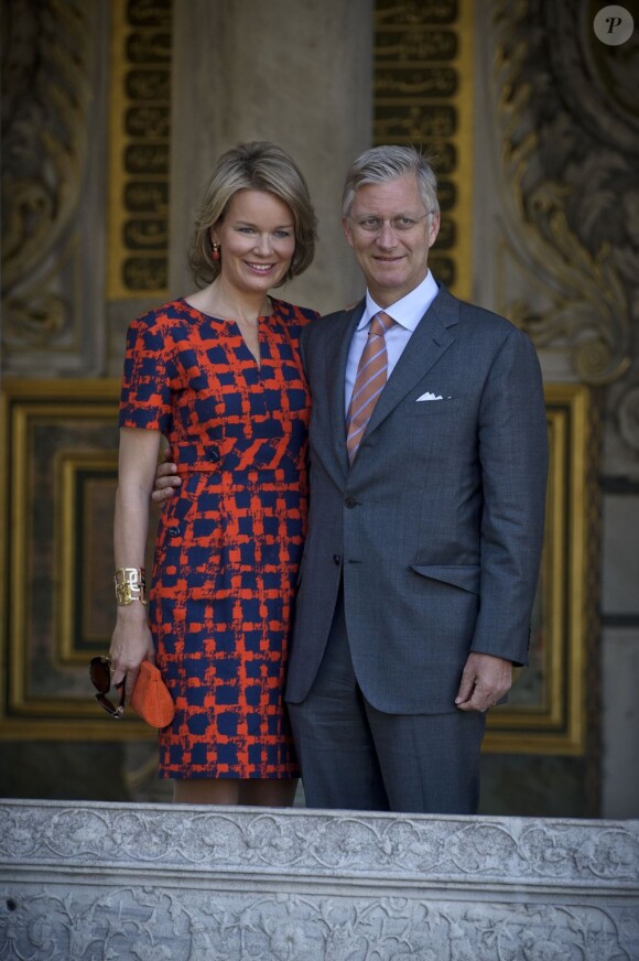 Le prince Philippe et la princesse Mathilde de Belgique reçus par le gouverneur de la province d'Istanbul le 16 octobre lors de leur visite officielle en Turquie, du 15 au 19 octobre 2012.