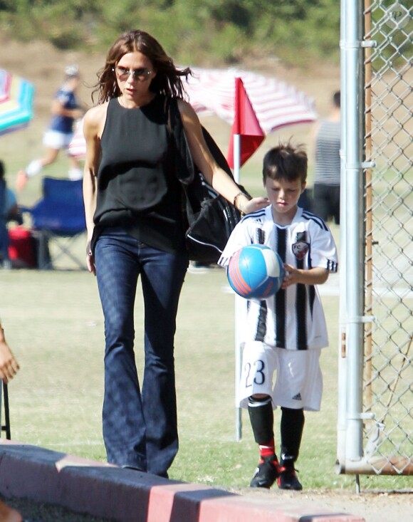 Victoria Beckham, maman exemplaire à Los Angeles fin septembre 2012