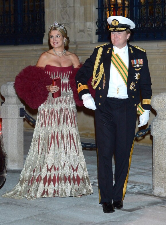 La princesse Maxima et le prince Willem-Alexander des Pays-Bas - Arrivée des invités au dîner de gala organisé au Palais Grand-Ducal, à l'occasion du mariage du prince Guillaume de Luxembourg et la comtesse Stéphanie de Lannoy à Luxembourg, le 19 octobre 2012.