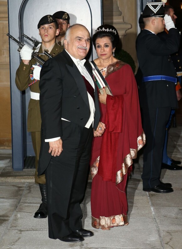 Le prince Hassan et la princesse Sarvath de Jordanie  - Arrivée des invités au dîner de gala organisé au Palais Grand-Ducal, à l'occasion du mariage du prince Guillaume de Luxembourg et la comtesse Stéphanie de Lannoy à Luxembourg, le 19 octobre 2012.