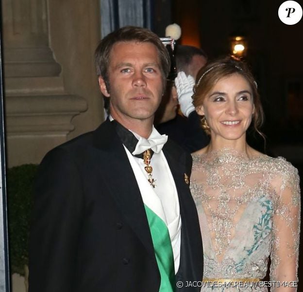 Le prince Emmanuel Philibert et la princesse Clotilde de Savoie - Arrivée des invités au dîner de gala organisé au Palais Grand-Ducal, à l'occasion du mariage du prince Guillaume de Luxembourg et la comtesse Stéphanie de Lannoy à Luxembourg, le 19 octobre 2012.