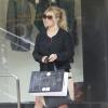 Jessica Simpson se rend à un déjeuner entre amis après une séance de shopping à Beverly Hills, le samedi 20 octobre 2012.