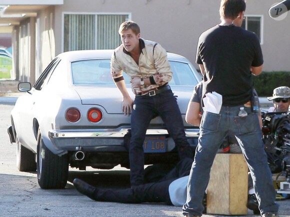 Ryan Gosling sur le tournage de Drive à Los Angeles en novembre 2010.